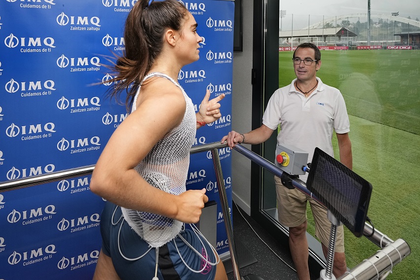Las leonas revisan su salud con la ayuda de IMQ de cara al inicio de la temporada